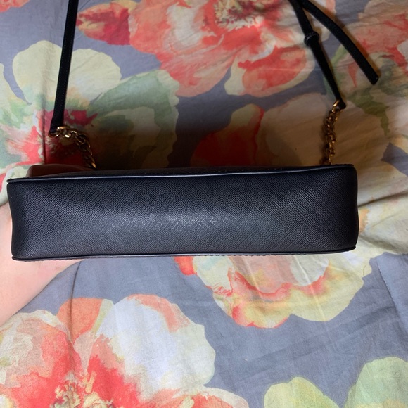 Michael Kors Crossbody - Picture 3 of 6